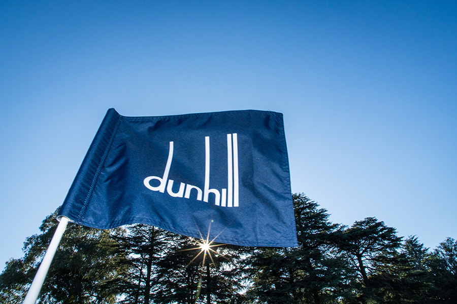 A Dunhill flag on a green at Royal Johannesburg Golf Club